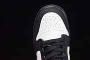 Nike SB Dunk Low Staple Panda Pigeon BV1310013 - 2