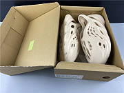 Yeezy Foam RNNR Sand  FY4567 - 4