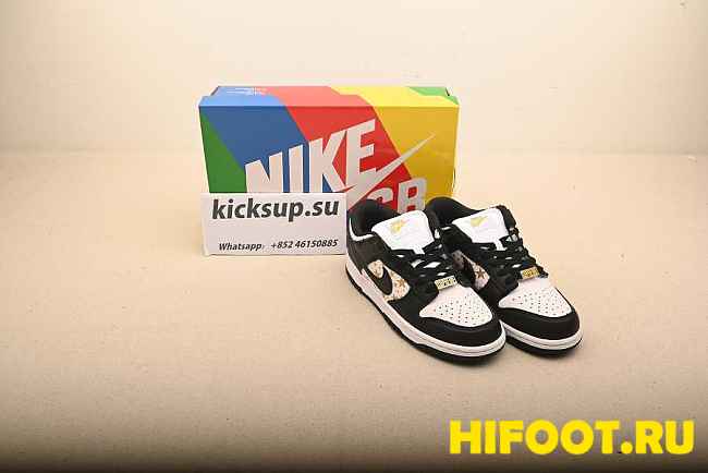 Supreme x Nike SB Dunk Low DH3228-102 - 1